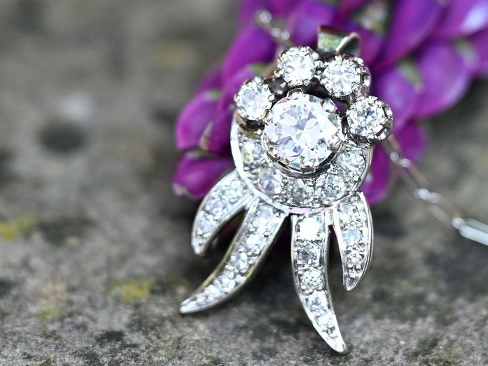 Antique Art Deco Diamond Cluster Pendant Necklace - Platinum
