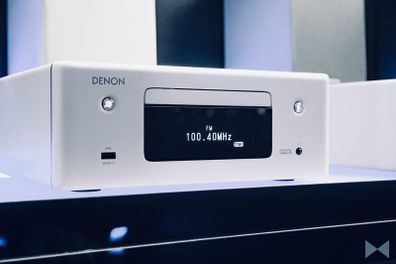 Denon RCD-N10 Network CD Receiver White Hi-Res Audio Amplifier White