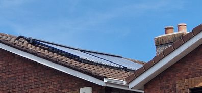 Solar hot water system