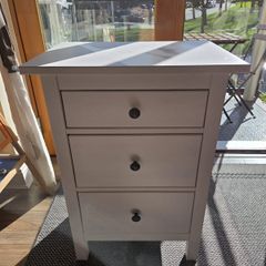 Hemnes chest of drawers