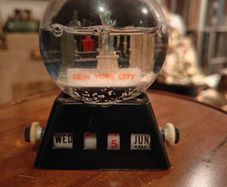 Retro New York City Snow globe calendar WTC