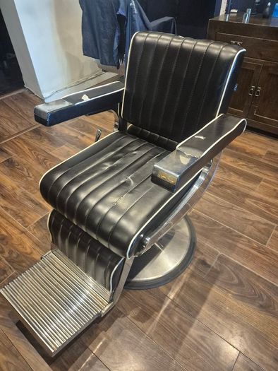 Barber chair