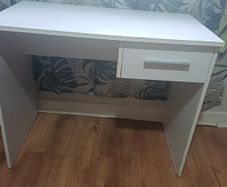 Small office desk