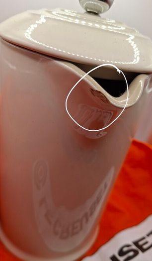 le creuset French press and heart ramekin
