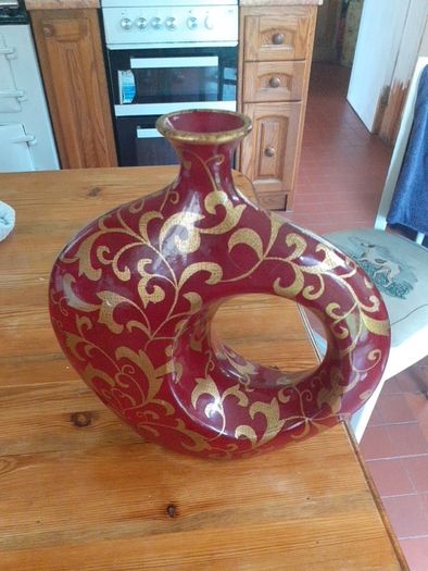 Chinese style vase.