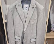 Marc Darcy 2 piece suit never worn