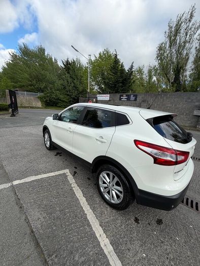 Nissan qashqai 2014 High spec manwal new nct
