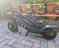 Pure advance electric scooter