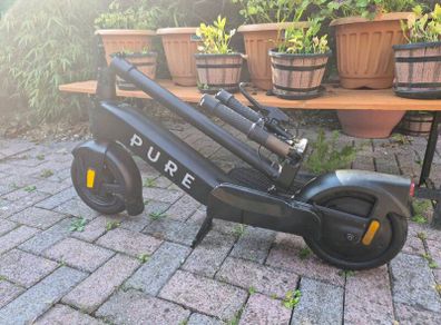 Pure advance electric scooter