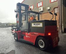 FOR SALE - 9T Electric forklift - Ex Demonstration