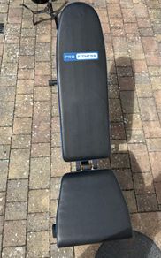 Pro fitness bench