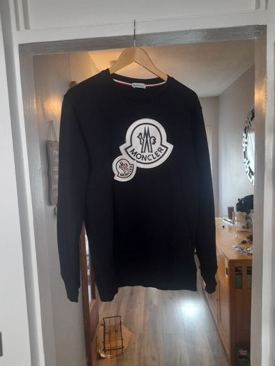 Moncler jumper as new Size large