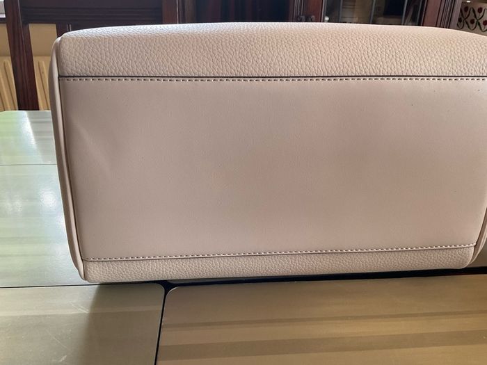 Michael Kors SALE  new with tags on  cream Grayson medium duffle satchel