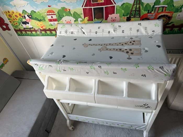 baby changing unit