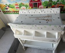 baby changing unit