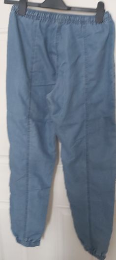 Ladies trousers