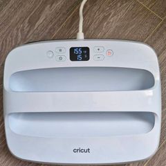 Cricut Easypress 3 & Cricut Easypress Mat