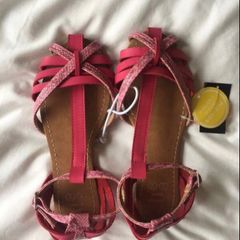 Girls sandals