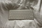 Apple Wireless Keyboard (A1644)