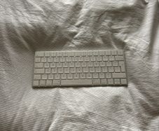 Apple Wireless Keyboard (A1644)