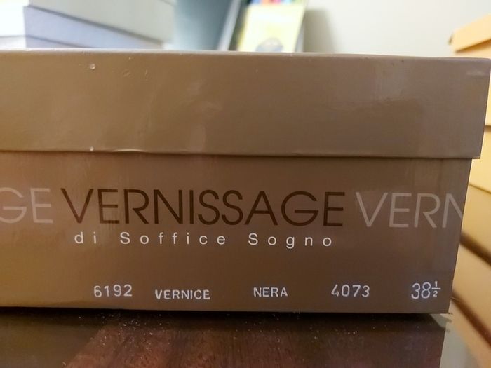 Soffice Sogno Vernice Nera Women's dressy shiny real Italian leather formal court shoes size 5.5 UK SALE