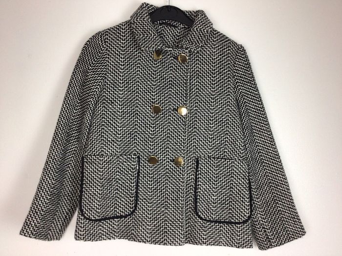 Dunnes Girls Black & White Mix short coat jacket 9 years postage included