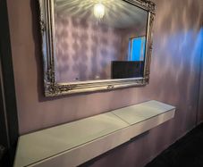 Elegant wall mirror & floating console table