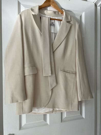 Karen Simonsen  ream Suit