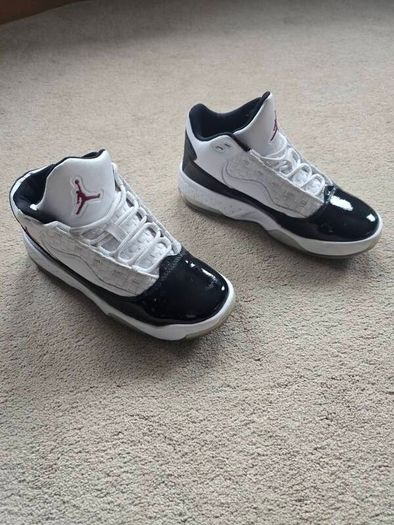 Nike Air Jordan Aura 2 Uk 4