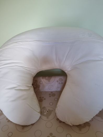 Breast feeding pillow.