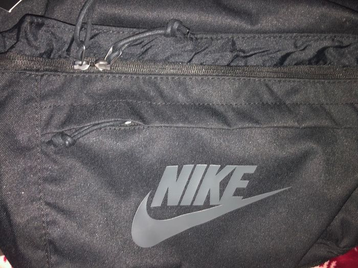nike crossbody shoulder tech bag brand new