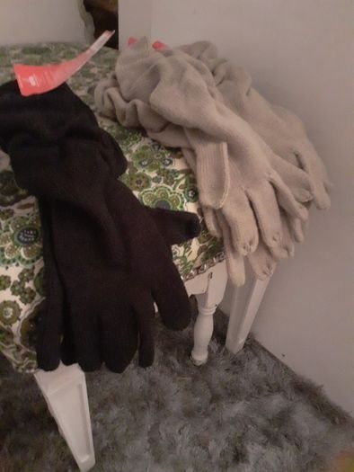 Ladies gloves