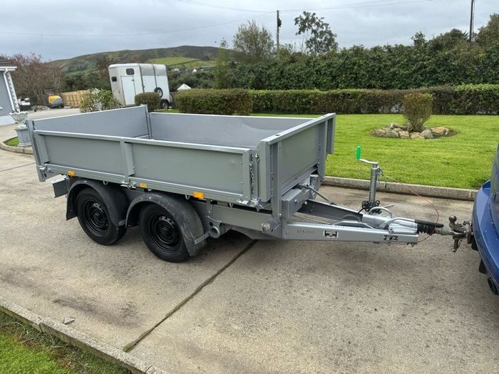 Ifor Williams electric tipping trailer