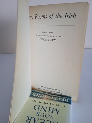 Love Poems of the Irish Edited by Sean Lucy (RB32)