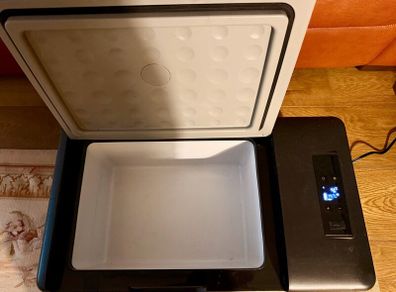 Compressor coolbox