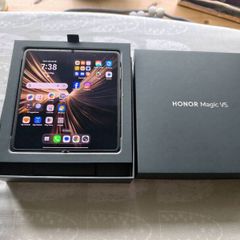 Honor Magic V5 16/512gb brand new ( 1 week used ) Dawn Gold, Trade-ins / Swaps Welcome
