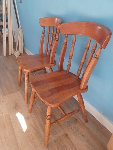 Solid Wood Table with Pinned Legs