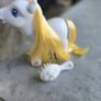 Flutterbutter Flutter Butter Toys R Us USA Exclusive with Brush MLP G3 My Little Pony 2004 Image 4