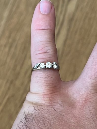 18k Engagement ring