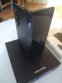 samsung Z Fold 5 Unlocked 512gb plus SPIGEN case