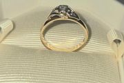 9ct Gold and Diamond Ladies Ring - Size 7/N