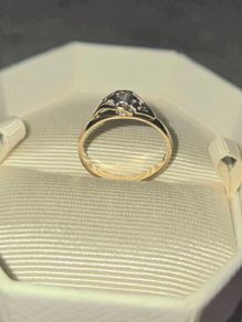9ct Gold and Diamond Ladies Ring - Size 7/N