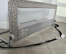 Foldable Bed rail