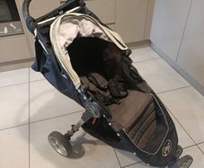 Pram - Buggie - baby jogger city mini