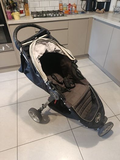 Pram - Buggie - baby jogger city mini