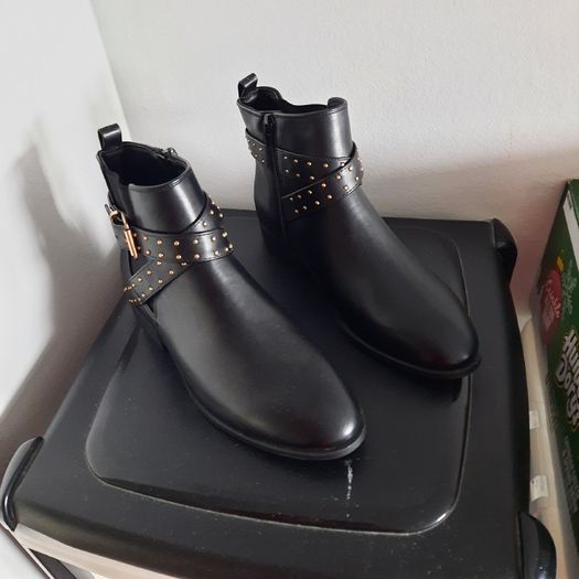 Boots (see other photos)