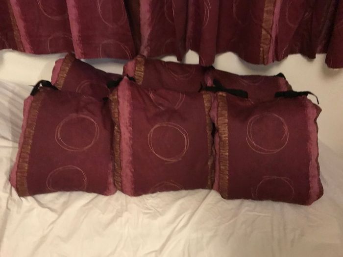 Pre-loved Curtains + 6 seat cushions
