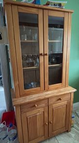 kitchen cabinet