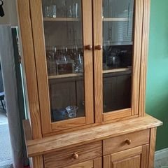 kitchen cabinet