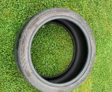 Tyre; 255/40/20